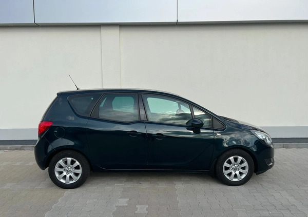 Opel Meriva cena 21700 przebieg: 130000, rok produkcji 2014 z Leszno małe 137